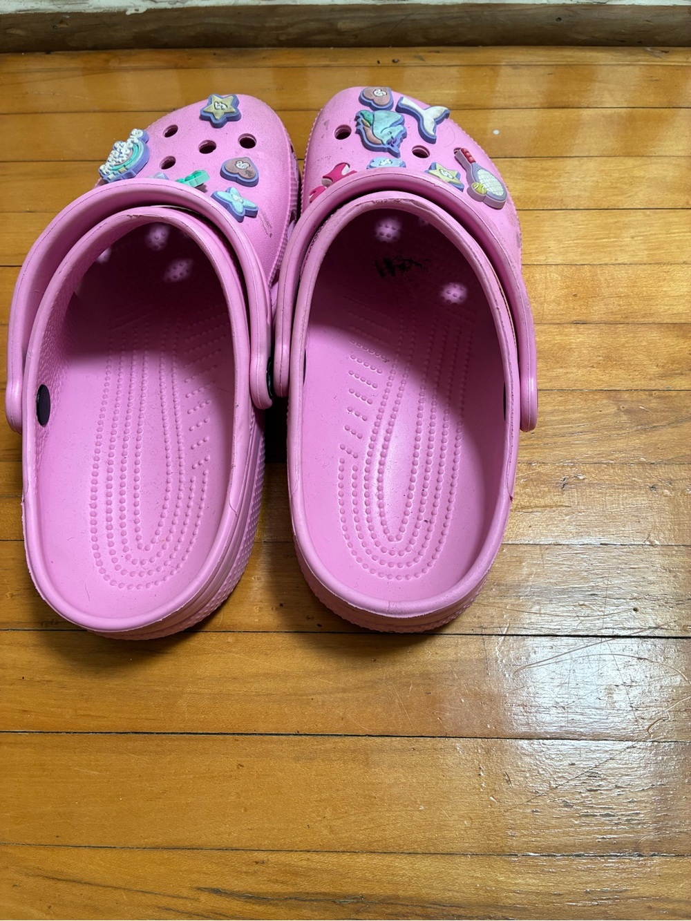 Pink Crocs - W9 - Picture 2 of 4